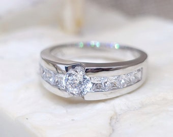 0.60 cts Cubic Zirconia / Sterling Silver 925 Ring / Rhodium plated Nickel-Free / MadDuckJewels RG1625