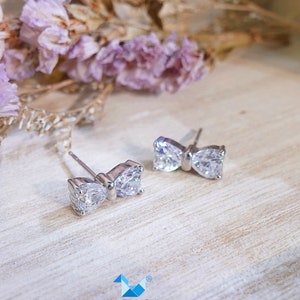 Heart Cubic Zirconia / Sterling Silver 925 Earrings / Rhodium plated Nickel-Free / MadDuckJewels ER2111