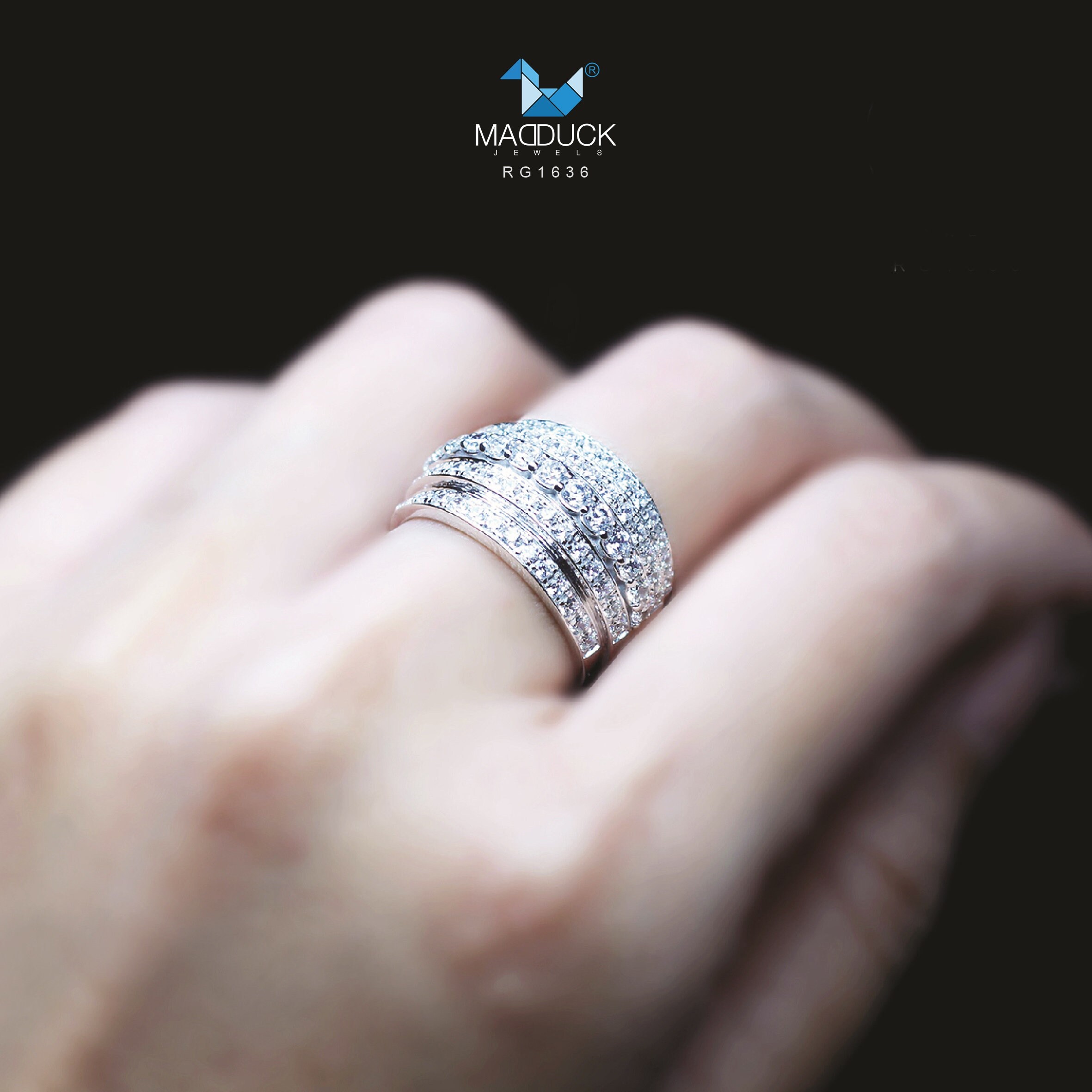Cubic Zirconia / Sterling Silver 925 Ring / Rhodium Plated