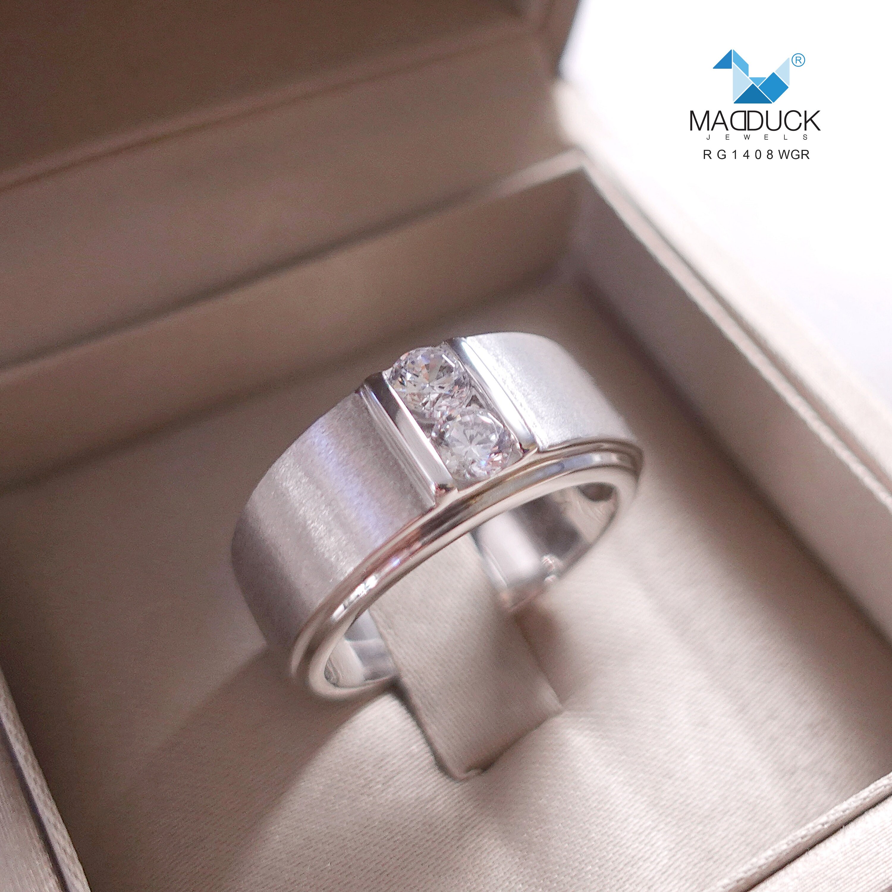 激安超安値 Zirconia Cubic Cts 0.30 Two / Ring 925 Silver Sterling アクセサリー