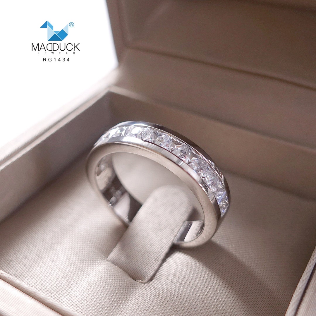 Princess Cubic Zirconia / Sterling Silver 925 Ring / Rhodium Plated ...