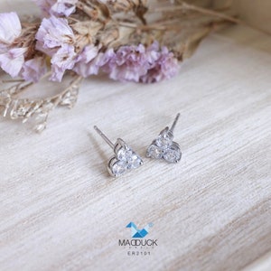 Triple 0.10 Carats Cubic Zirconia / Sterling Silver 925 Earrings / Rhodium plated Nickel-Free / MadDuckJewels ER2101