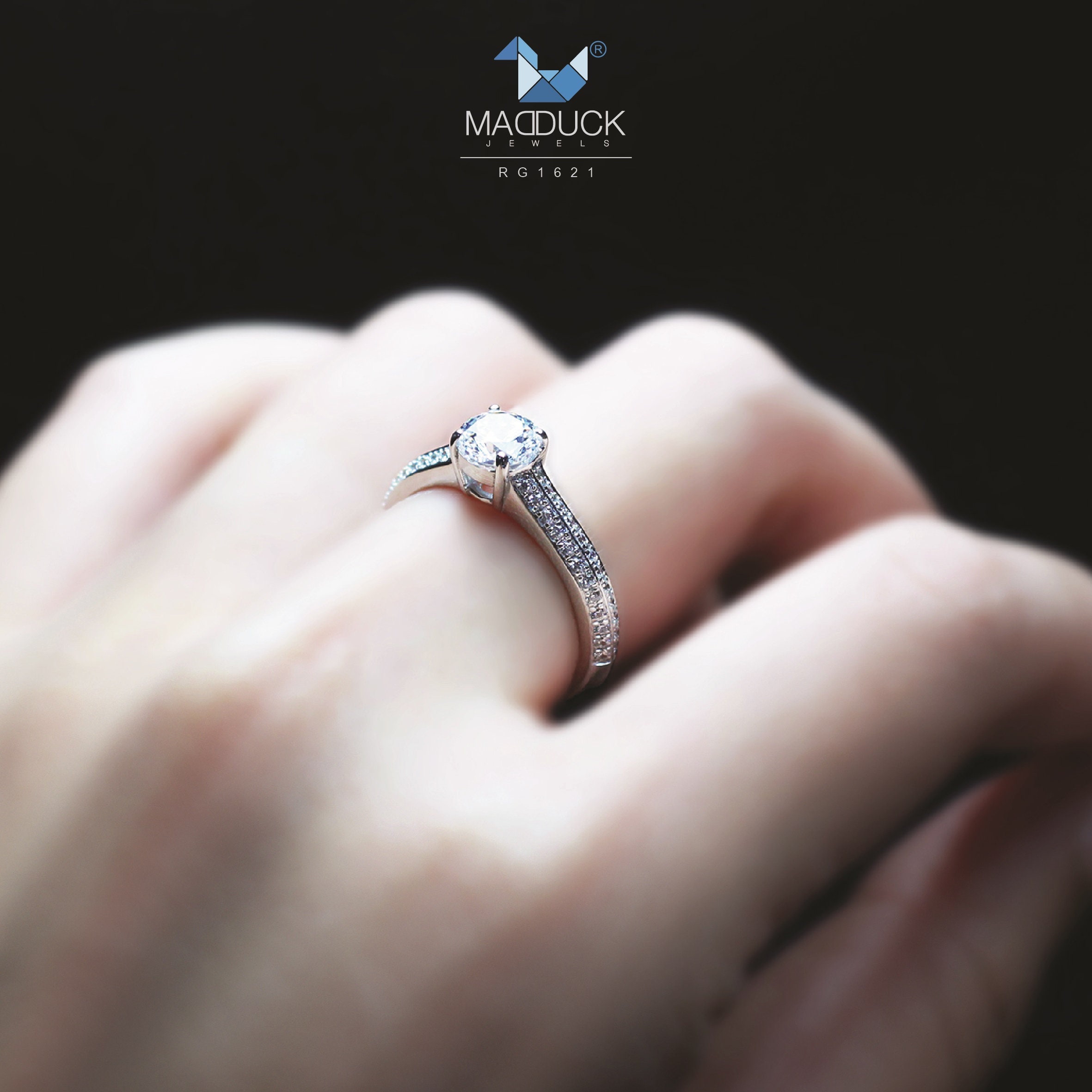 0.75 Cts Cubic Zirconia / Sterling Silver 925 Ring / Rhodium