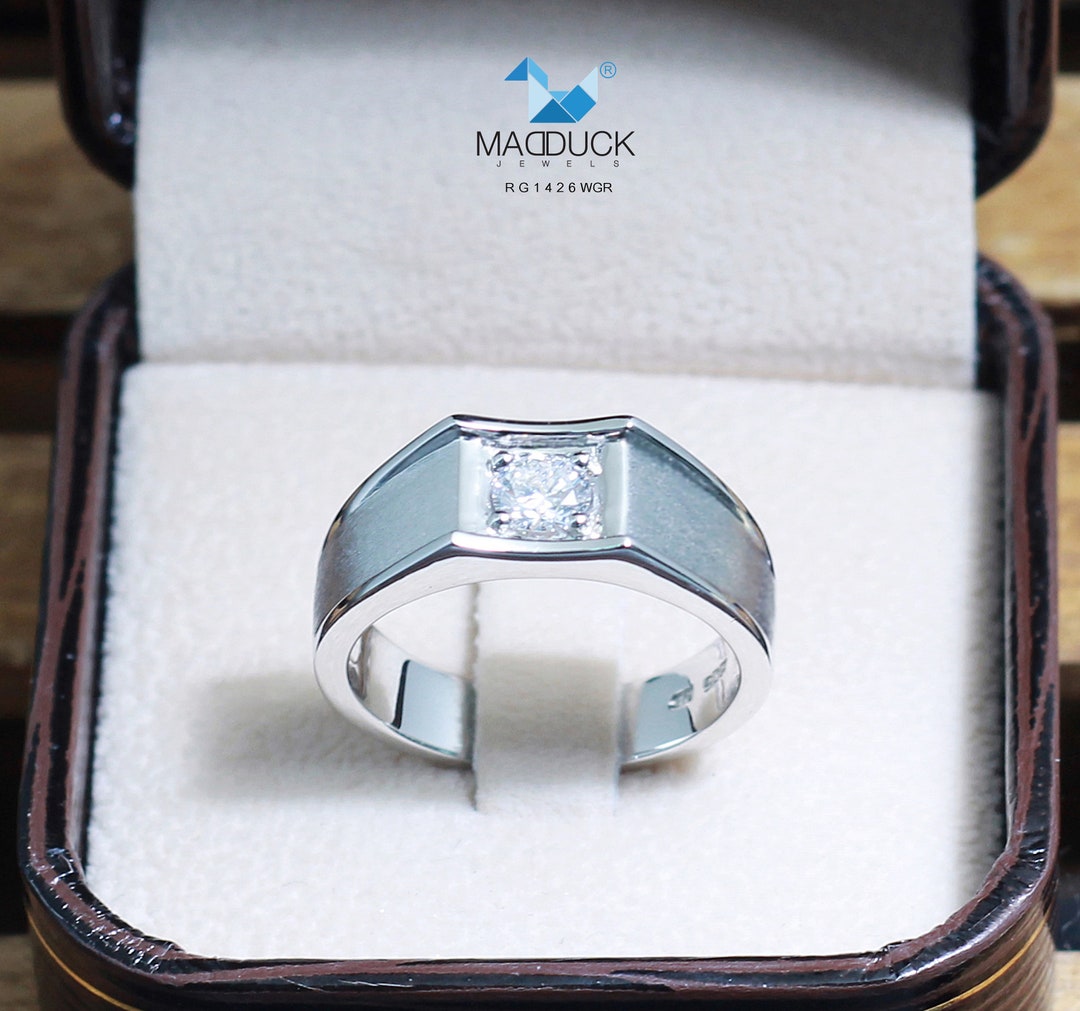 0.40 Cts Cubic Zirconia / Sterling Silver 925 Ring / Rhodium 0.40 Cts Cubic Zirconia / Sterling Silver 925 Ring / Rhodium