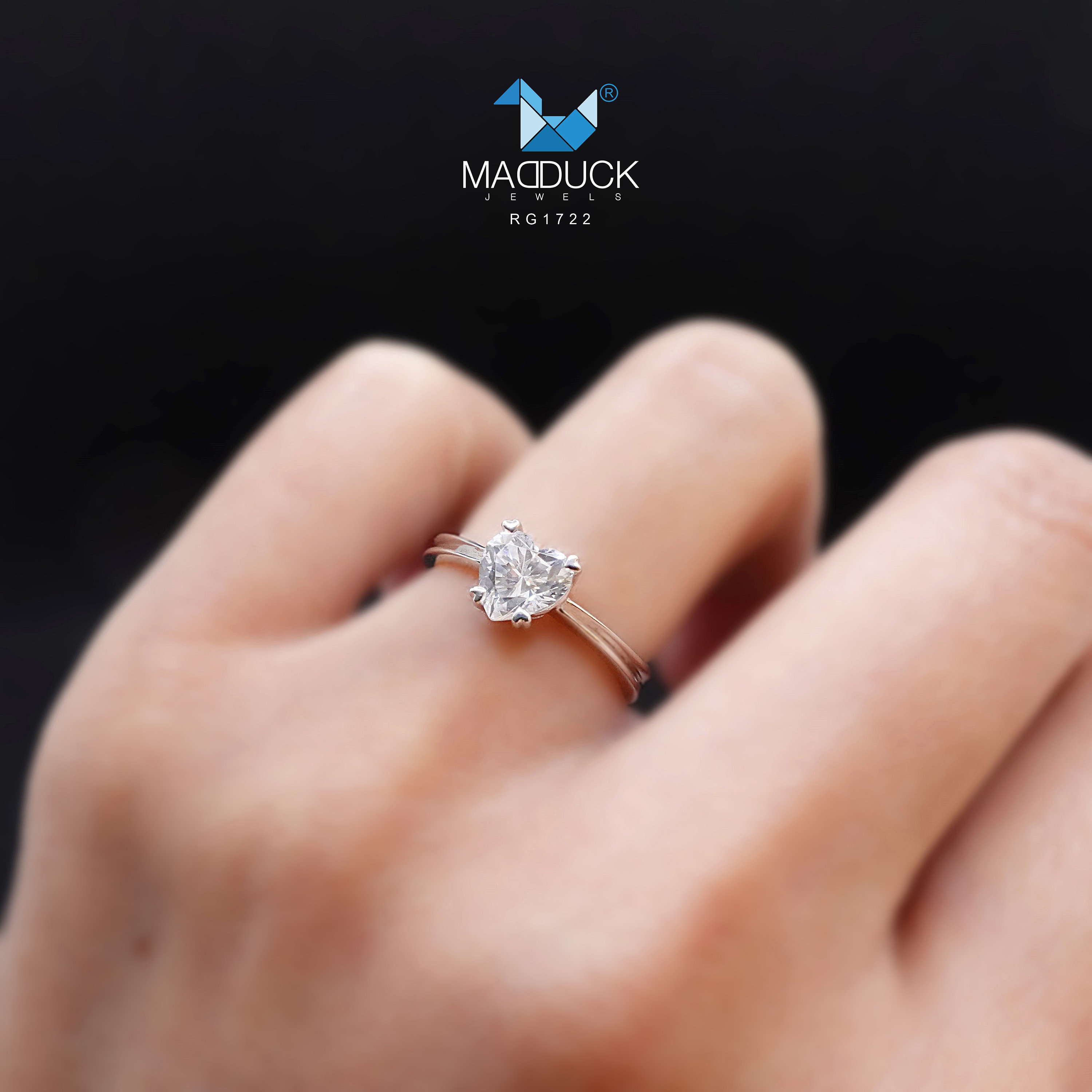 Heart Cubic Zirconia / Sterling Silver 925 Ring / Rhodium