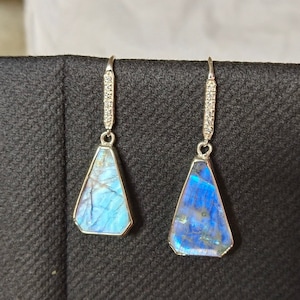 Orecchini Rainbow Moonstone 925 Sterling Orecchini d'argento, Orecchini Cut Moonstone, Moonstone Silver Orecchini, Moonstone Drop Orecchini