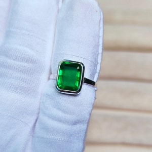 Emerald Ring, Natural touch emerald ring, Octagon cut emerald ring, 925 sterling silver ring, lab grown Emerald Ring Hand Made Ring