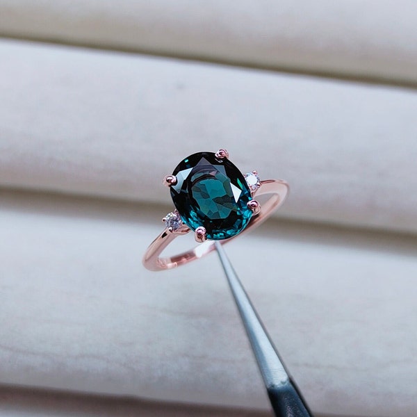 Teal sapphire ring, oval cut Teal sapphire ring, 925 Sterling Silver ring, Sapphire engagement ring, lab grown Teal sapphire ring