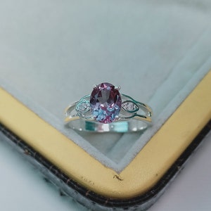 Lab Created Alexandrite Ring, 925 Sterling Silver Ring, Color Change Stone Ring, Oval Cut Alexandrite Ring, Engagement Ring, Ring for gift