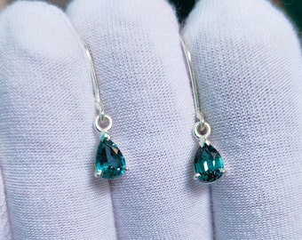 Pendientes de zafiro verde azulado, pendientes de zafiro verde azulado con corte de pera, pendientes de plata de ley 925, pendientes de boda de zafiro verde azulado, zafiro verde azulado cultivado en laboratorio