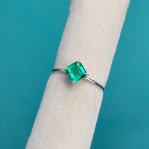 emerald ring, 925 sterling silver ring, lab created emerald ring green gemstone ring square cut emerald ring emerald tiny ring ring for gift