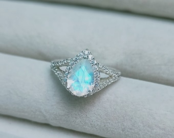 Anillo de halo de piedra lunar, anillo de plata de ley 925, anillo de piedra lunar con corte de pera, anillo de plata con piedra lunar arcoíris, anillo de compromiso con piedra lunar