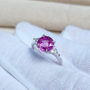 Purple sapphire ring, Round cut purple sapphire ring, 925 sterling silver ring, purple sapphire wedding ring, lab grown purple sapphire ring