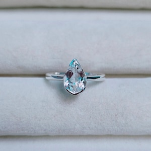 Natural white topaz ring, pear cut white topaz ring, 925 sterling silver ring, engagement wedding ring, ring for gift