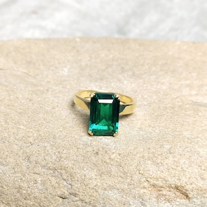 Lab Created Emerald Ring, Octagon Cut Lab Emerald Ring, 925 Sterling Silver Ring, Best Christmas Gift, Green Gemstone Ring,Top Quality Stone