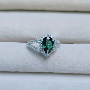 Teal sapphire ring, teal sapphire halo ring. 925 sterling silver ring, sapphire silver ring, pear cut teal sapphire ring, Engagement ring