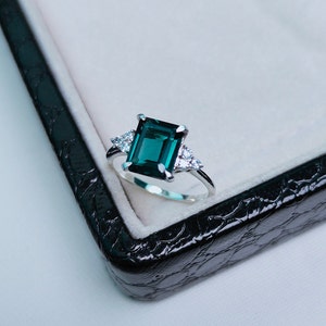Teal sapphire ring, octagon cut Teal sapphire ring, 925 Sterling Silver ring, green teal sapphire ring, lab grown Teal sapphire ring