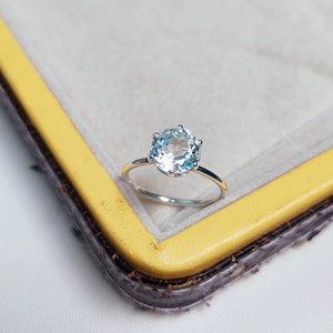Natural white topaz ring, round cut white topaz ring, 925 sterling silver ring, engagement wedding ring