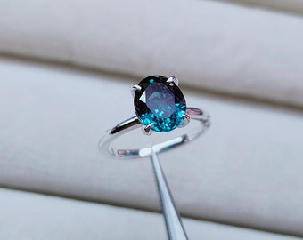 Ocean Teal sapphire ring, oval cut Teal sapphire ring, 925 Sterling Silver ring, Sapphire engagement ring, lab grown Teal sapphire ring