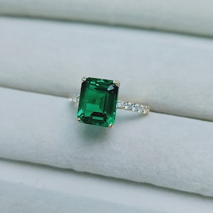 Lab Created Emerald Ring, 925 Sterling Silver Ring, Look like Natural Emerald, Green Gemstone Ring, Hand Made Ring, Octagon Lab Emerald Ring