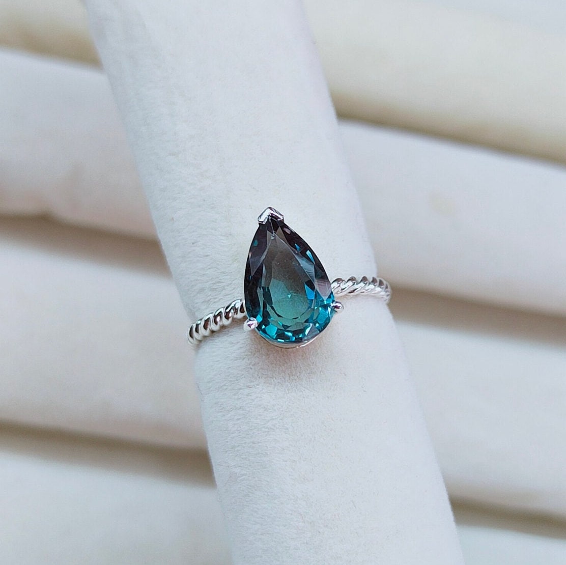 il_fullxfull.3449756349_g4lk.jpg