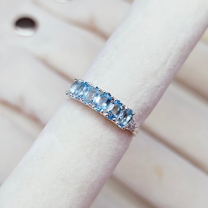 aquamarine eternity band, aquamarine band ring, 925 sterling silver ring, natural aquamarine ring, aquamarine wedding band, ovals aquamarine