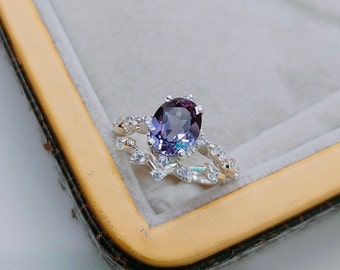 Alexandrite Ring with band, wedding ring 925 Sterling Silver Ring oval cut alexandrite, lab created alexandrite ring Color Change Stone Ring