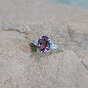 Alexandrite Ring, 925 Sterling Silver Ring, Lab created Alexandrite Ring, Color Change Stone Ring, Oval Cut Alexandrite Ring, Ring for gift
