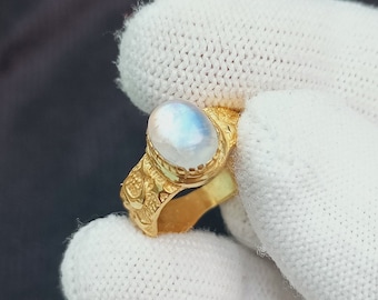 Moonstone Ring, rainbow moonstone cabochon ring, 925 Sterling Silver Ring, oval moonstone ring, moon & stars design band, June birthstone