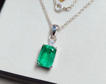 Silver 925 Pendant Emerald Fairtrade Jewellery necklace Necklace Emerald Counterpart handmade