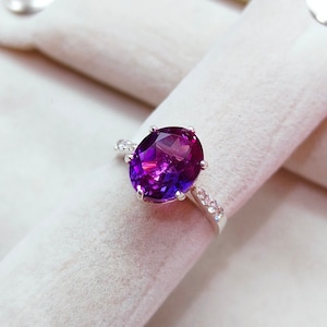 color change sapphire ring, 925 sterling silver ring, oval sapphire, lab created sapphire ring, Bi color sapphire ring, sapphire silver ring
