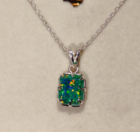 グリーンオパールペンダント 925スターリングシルバーネックレス 