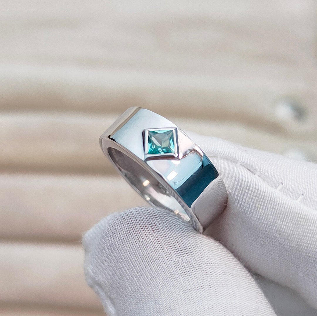GRA SILVER GREEN DIAMOND RING