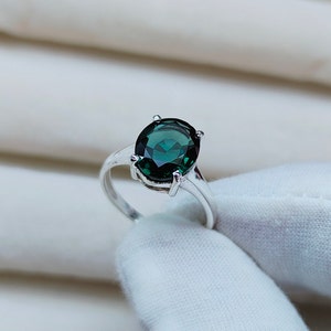 Teal sapphire ring, oval cut Teal sapphire ring, 925 Sterling Silver ring, Sapphire engagement ring, lab grown Teal sapphire ring