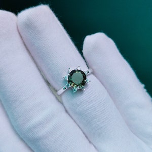 Teal sapphire ring, round cut Teal sapphire ring, 925 Sterling Silver ring, Sapphire engagement ring, lab grown Teal sapphire ring