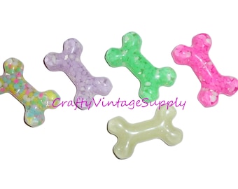 Cabujón plano de resina de hueso de perro multicolor 32 piezas Resplandor en la oscuridad (V70)