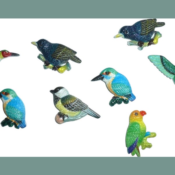 10 thumbtacks or flatback hummingbirds, parrots, birds, sparrow  push pins assorted colors decorator message board thumb tacks (U7)