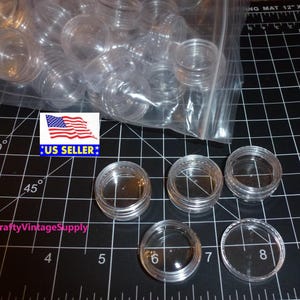 Pequenos recipientes redondos com tampa de rosca para guardar protetor labial, miçangas e artigos para unhas. 5g