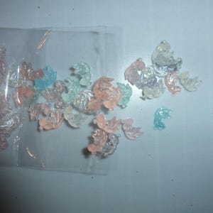 Goldfish iridescent fish, super tiny  orange green pink shaker, quicksand 50 pieces nail art  (p113)