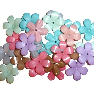 24 pastell Strandfarben Acryl Gänseblümchen Blumen Loch Perlen Knöpfe