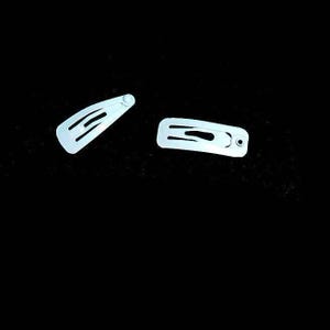 Puppy bows ~ barrette snap clip white tiny rectangle  or triangle shape bow pet