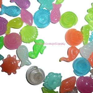 Fische Leben im Meer Wale Muscheln Muscheln Muschel Leuchte nachleuchtend Shaker Tasse Treibsand Fisch Flatback Cabochon (W30)