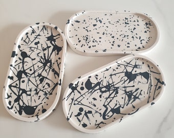 Jesmonite Splatter Oval Trinket Tablett, Trinket Oval Dish, Jesmonite, Schmuck Aufbewahrung, Geschenk für sie, Haushaltswaren, Neutral Dekor, Beton Dekor