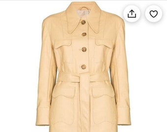Handgjord jacka med lammskinnsbälte i vintagestil