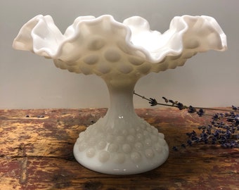 フェントン蓋付きミルクガラス フェントンアート ミルクガラス ホブネイル 3883 MI 蓋付きジャー