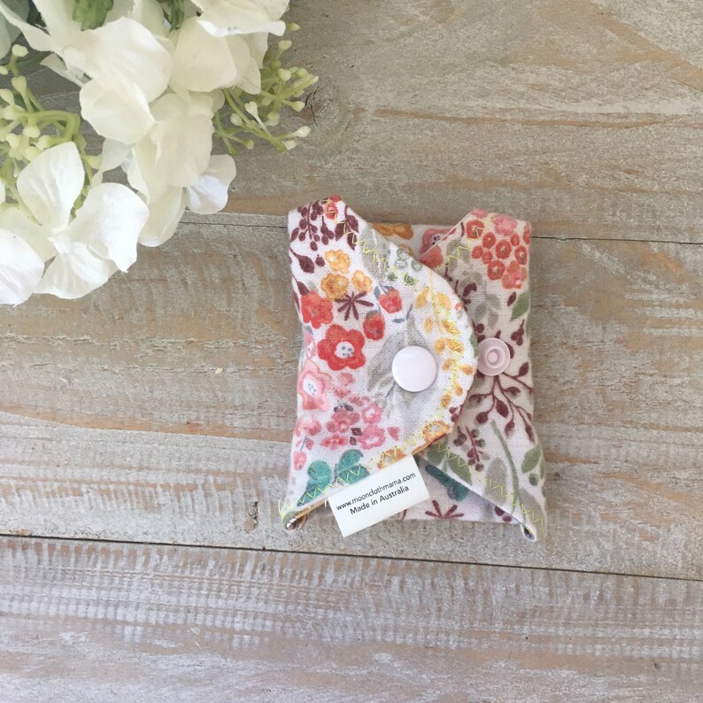 Pure Cotton left hand fox One liner Quad layer core golden fox Pantyliner 8 Regular size