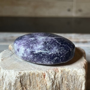 Polished Lepidolite Palm Stone: Purple Mica Crystal for Meditation