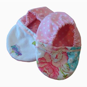 Baby Girl Booties, 0-3 Months, Newborn Booties, Baby Shower Gift, Crib ...