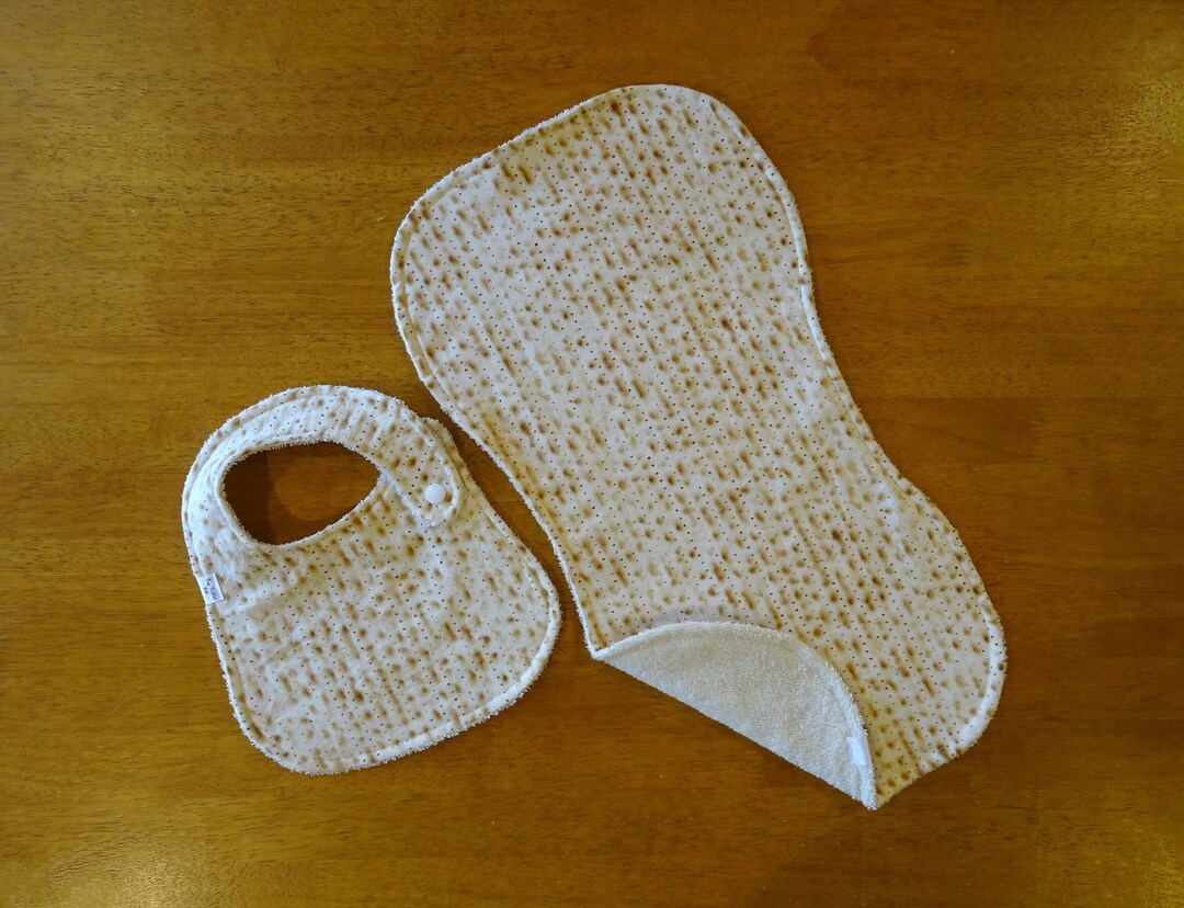 Matzah Baby Bib Burp Cloth/matzo/newborn/gift Set/baby's 1st Passover/pesach/girl/boy/neutral