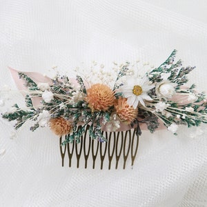 Dreamy Romantic Wedding Hair Comb made with dried and Preserved Flowers | Wedding Hair Combs | Bridal Accessories